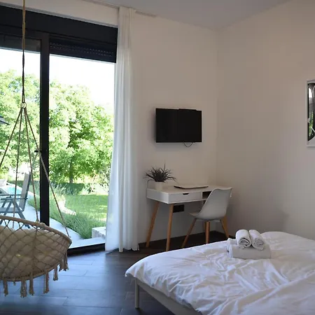 Rent Your Family Retreat In Вилла Нови-Сад