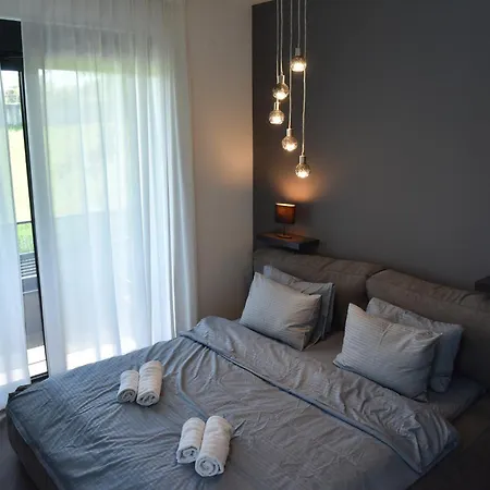 Вилла Rent Your Family Retreat In Нови-Сад