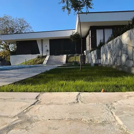 Rent Your Family Retreat In