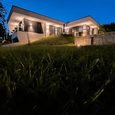 Villa Rent Your Family Retreat In *