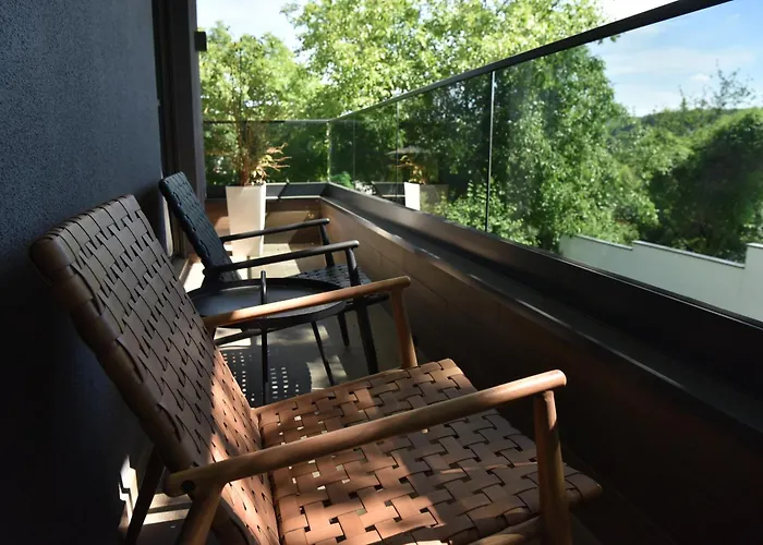 Rent Your Family Retreat In *