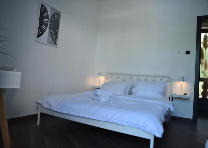 Villa Rent Your Family Retreat In *