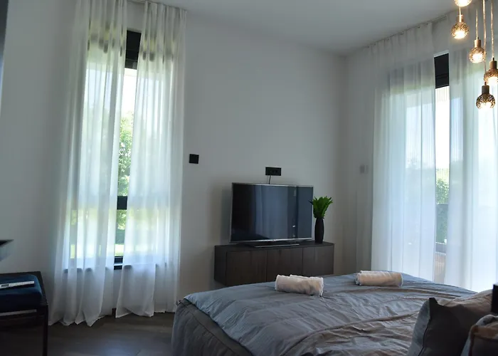 Villa Rent Your Family Retreat In