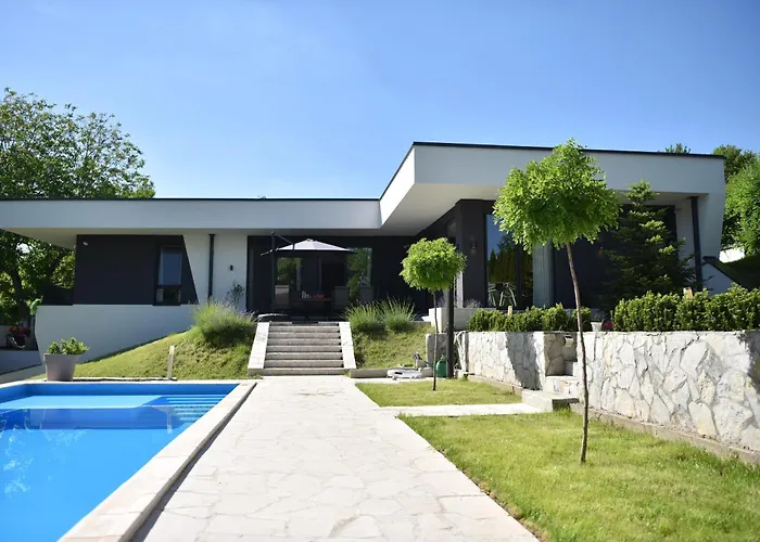 Rent Your Family Retreat In