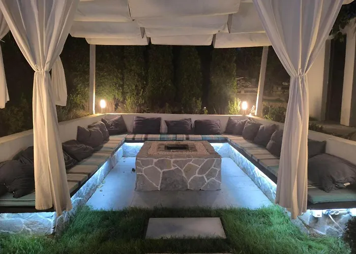 Villa Rent Your Family Retreat In Újvidék