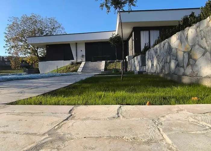 Rent Your Family Retreat In