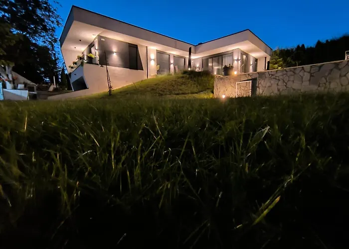 Villa Rent Your Family Retreat In *