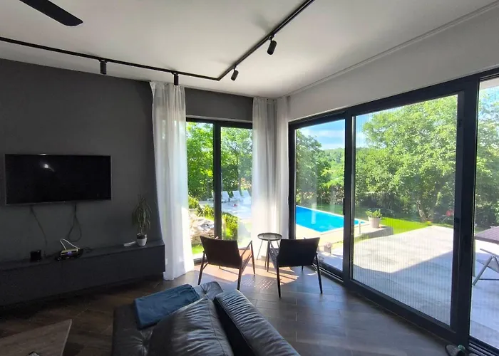 Rent Your Family Retreat In *